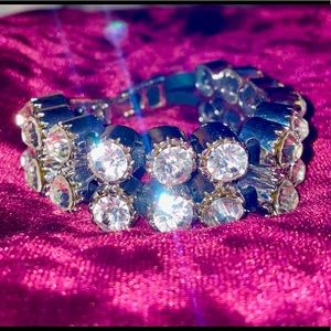 💎🌟Sparkly Studded Bracelet🌟💎